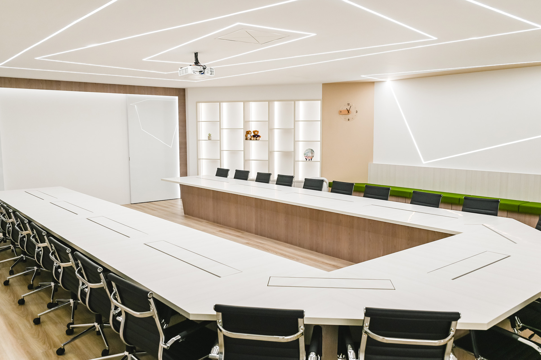 northlight-school-meeting-room-with-tcc2-sideview.jpg