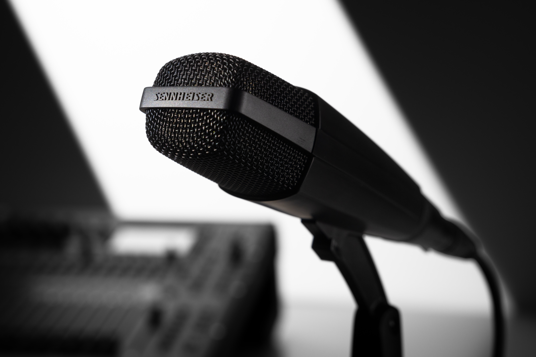 Dynamic microphone MD 421 II | Sennheiser - Sennheiser